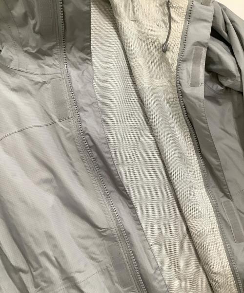 Patagonia（パタゴニア）Patagonia (パタゴニア) フーデッドジャケット　トレントシェル/12年 グレー サイズ:Sの古着・服飾アイテム