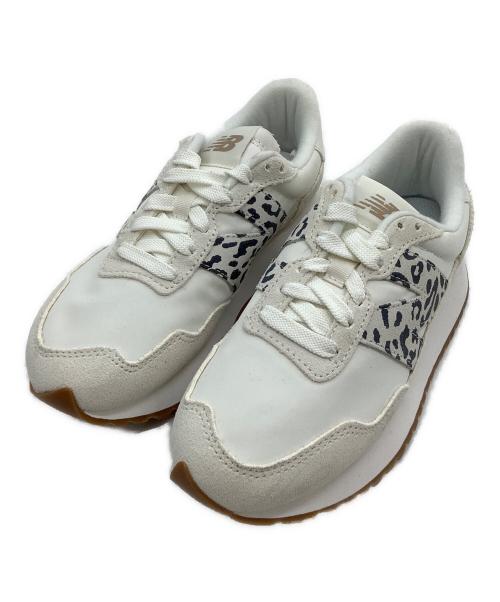 NEW BALANCE（ニューバランス）NEW BALANCE (ニューバランス) スニーカー ホワイト サイズ:22.5の古着・服飾アイテム