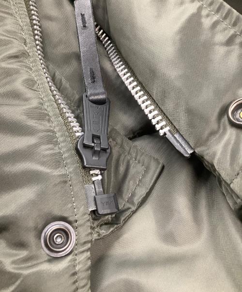 ALPHA INDUSTRIES（アルファインダストリーズ）ALPHA INDUSTRIES (アルファインダストリーズ) フライトジャケット カーキ サイズ:Mの古着・服飾アイテム