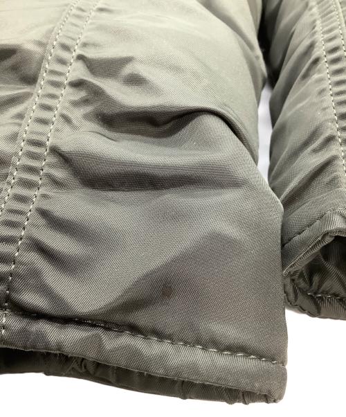ALPHA INDUSTRIES（アルファインダストリーズ）ALPHA INDUSTRIES (アルファインダストリーズ) フライトジャケット カーキ サイズ:Mの古着・服飾アイテム