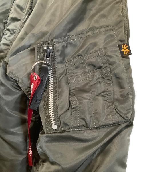 ALPHA INDUSTRIES（アルファインダストリーズ）ALPHA INDUSTRIES (アルファインダストリーズ) フライトジャケット カーキ サイズ:Mの古着・服飾アイテム