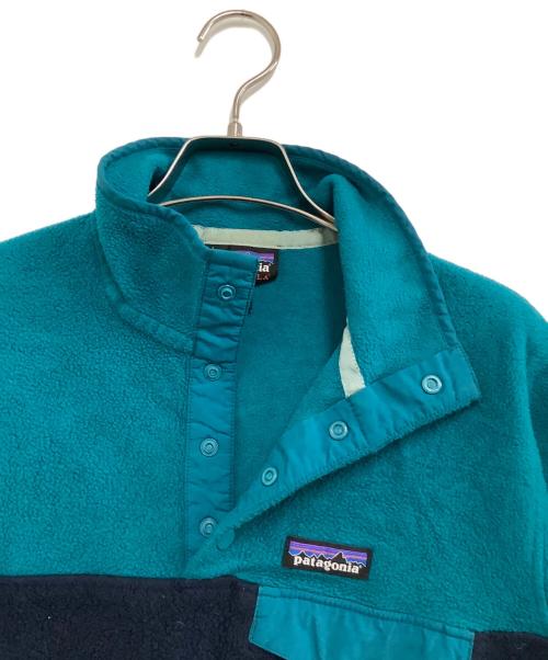 Patagonia（パタゴニア）Patagonia (パタゴニア) ジャケット　ウィメンズ・ライトウェイト・シンチラ・スナップT・プルオーバー ターコイズ×ネイビー サイズ:XSの古着・服飾アイテム
