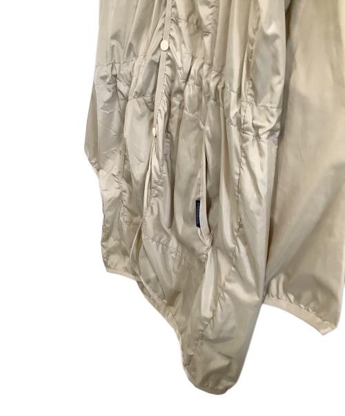 LAVENHAM（ラベンハム）LAVENHAM (ラベンハム) ナイロンコート ベージュ サイズ:Sの古着・服飾アイテム