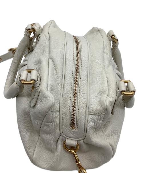 Marc by Marc Jacobs（マークバイマークジェイコブス）Marc by Marc Jacobs (マークバイマークジェイコブス) 2WAYバッグ　CLASSIC Q ホワイトの古着・服飾アイテム