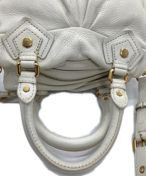 Marc by Marc Jacobs（マークバイマークジェイコブス）Marc by Marc Jacobs (マークバイマークジェイコブス) 2WAYバッグ　CLASSIC Q ホワイトの古着・服飾アイテム