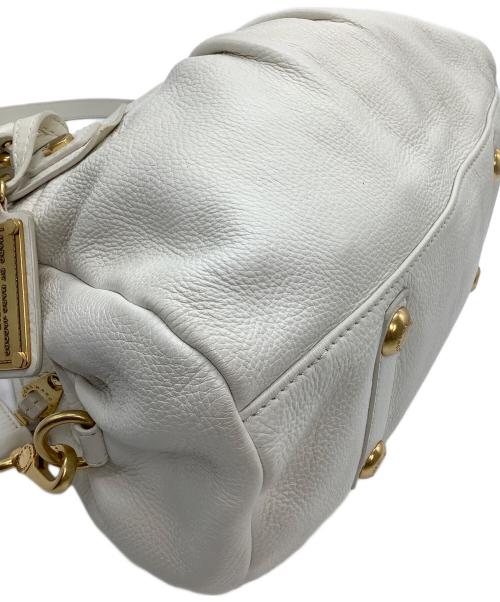 Marc by Marc Jacobs（マークバイマークジェイコブス）Marc by Marc Jacobs (マークバイマークジェイコブス) 2WAYバッグ　CLASSIC Q ホワイトの古着・服飾アイテム