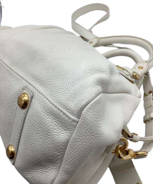 Marc by Marc Jacobs（マークバイマークジェイコブス）Marc by Marc Jacobs (マークバイマークジェイコブス) 2WAYバッグ　CLASSIC Q ホワイトの古着・服飾アイテム