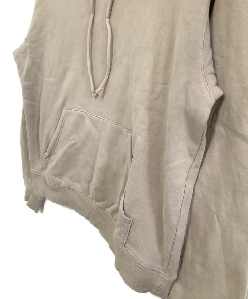 KITH（キス）KITH (キス) パーカー ベージュ サイズ:Mの古着・服飾アイテム