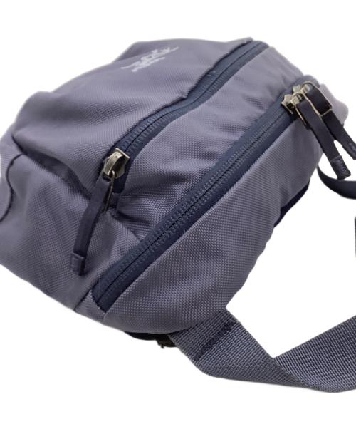 ARC'TERYX（アークテリクス）ARC'TERYX (アークテリクス) ミニショルダーバッグ マンティス2 ネイビーの古着・服飾アイテム