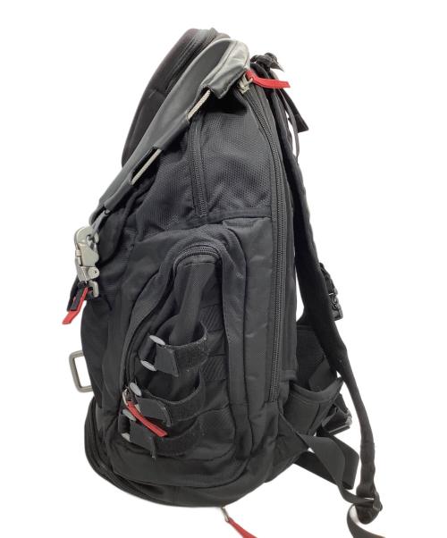 OAKLEY（オークリー）OAKLEY (オークリー) バッグ　Kitchen Sink ブラックの古着・服飾アイテム