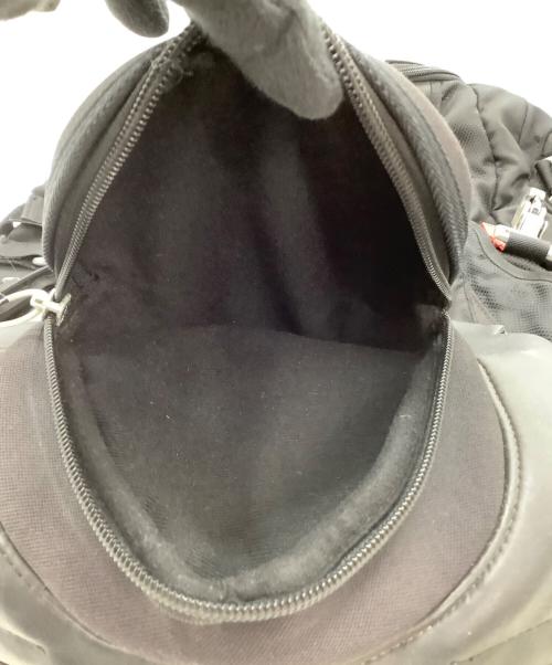 OAKLEY（オークリー）OAKLEY (オークリー) バッグ　Kitchen Sink ブラックの古着・服飾アイテム