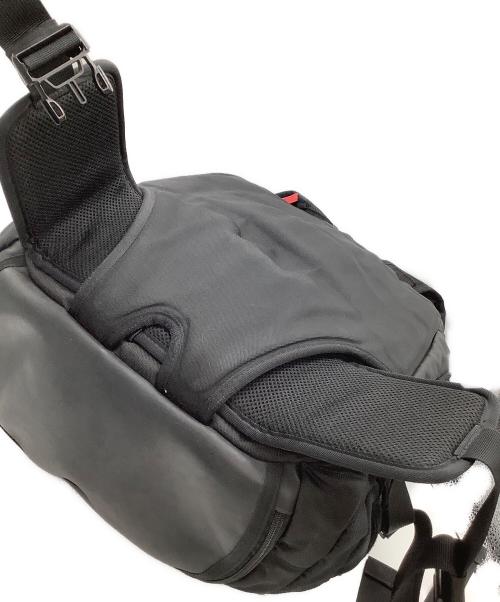 OAKLEY（オークリー）OAKLEY (オークリー) バッグ　Kitchen Sink ブラックの古着・服飾アイテム