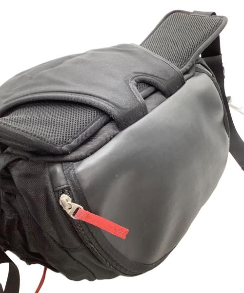 OAKLEY（オークリー）OAKLEY (オークリー) バッグ　Kitchen Sink ブラックの古着・服飾アイテム