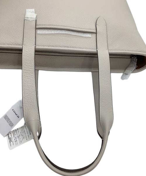 COACH（コーチ）COACH (コーチ) トートバッグ サリバン トート アイボリー 未使用品の古着・服飾アイテム
