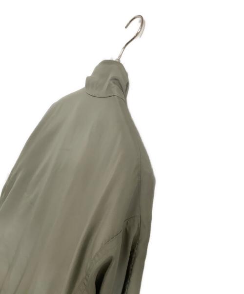 NIKE（ナイキ）NIKE (ナイキ) 中綿ブルゾン　SOLO スウッシュ ボンバー ジャケット カーキ サイズ:XXLの古着・服飾アイテム