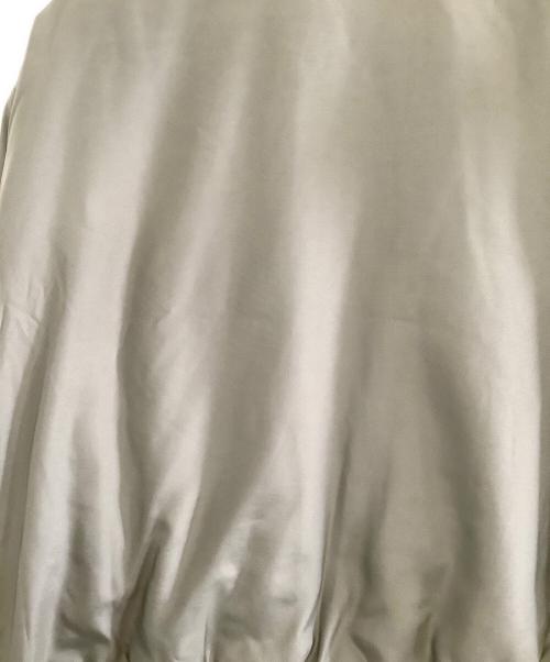 NIKE（ナイキ）NIKE (ナイキ) 中綿ブルゾン　SOLO スウッシュ ボンバー ジャケット カーキ サイズ:XXLの古着・服飾アイテム