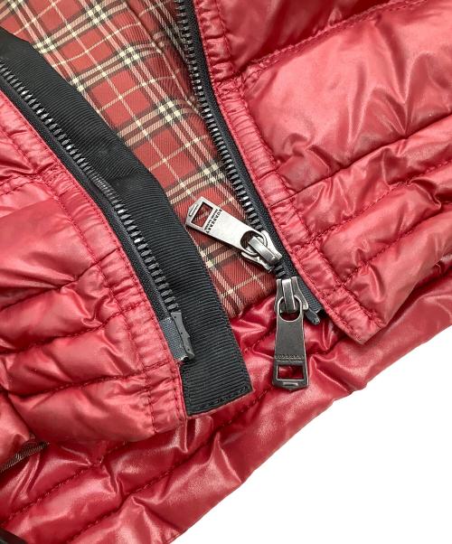 BURBERRY BLACK LABEL（バーバリーブラックレーベル）BURBERRY BLACK LABEL (バーバリーブラックレーベル) ダウンジャケット　裏地ノバチェック レッド サイズ:Mの古着・服飾アイテム
