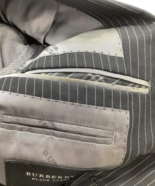 BURBERRY BLACK LABEL（バーバリーブラックレーベル）BURBERRY BLACK LABEL (バーバリーブラックレーベル) セットアップスーツ ストライプ ブラック サイズ:38Rの古着・服飾アイテム