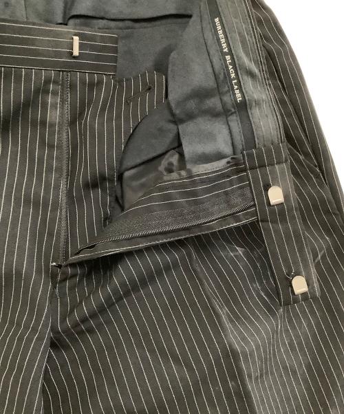 BURBERRY BLACK LABEL（バーバリーブラックレーベル）BURBERRY BLACK LABEL (バーバリーブラックレーベル) セットアップスーツ ストライプ ブラック サイズ:38Rの古着・服飾アイテム
