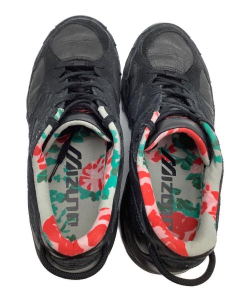 MIZUNO（ミズノ）MIZUNO (ミズノ) ローカットスニーカー　WAVE MUJIN TL　永井博コラボ ブラック サイズ:27の古着・服飾アイテム
