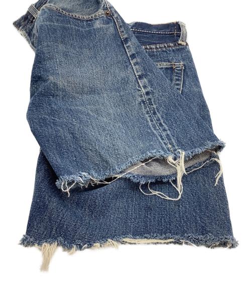 LEVI'S（リーバイス）LEVI'S (リーバイス) デニムハーフパンツ　ボタン裏2/Vステッチ インディゴ サイズ:表記なしの古着・服飾アイテム
