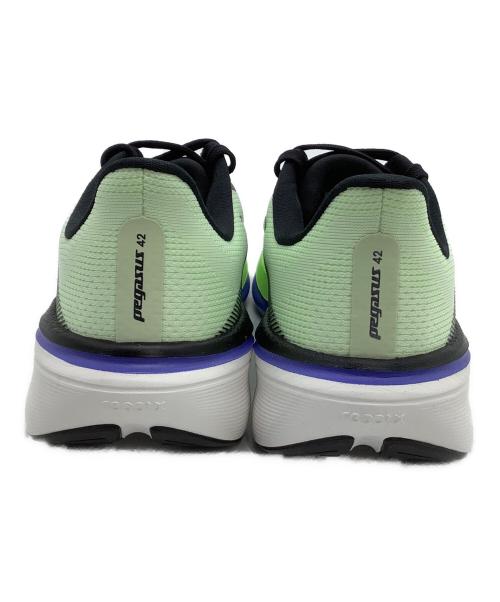 NIKE（ナイキ）NIKE (ナイキ) ランニングシューズ エア ズーム ペガサス 42 グリーン サイズ:25.5の古着・服飾アイテム