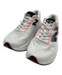 NEW BALANCE（ニューバランス）の古着「ランニングシューズ FuelCell SuperComp Trainer」｜ホワイト