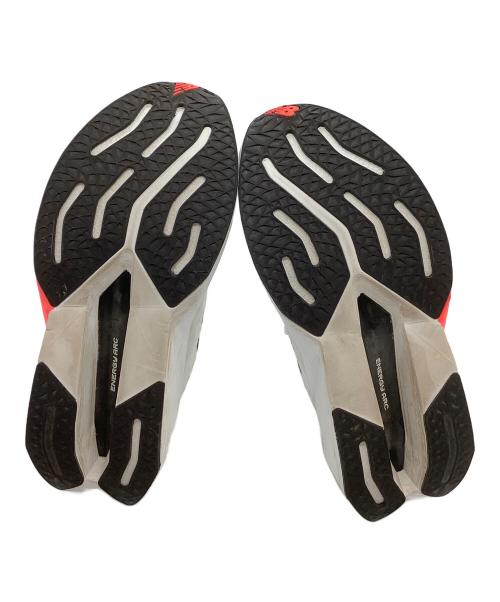 NEW BALANCE（ニューバランス）NEW BALANCE (ニューバランス) ランニングシューズ FuelCell SuperComp Trainer ホワイト サイズ:25.5の古着・服飾アイテム