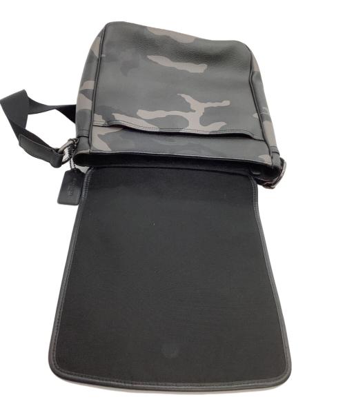 COACH（コーチ）COACH (コーチ) ショルダーバッグ　カモフラージュ ブラック×グレーの古着・服飾アイテム