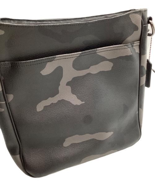 COACH（コーチ）COACH (コーチ) ショルダーバッグ　カモフラージュ ブラック×グレーの古着・服飾アイテム