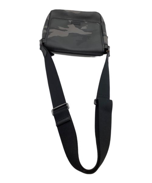 COACH（コーチ）COACH (コーチ) ショルダーバッグ　カモフラージュ ブラック×グレーの古着・服飾アイテム