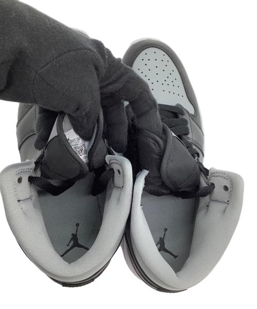 NIKE（ナイキ）NIKE (ナイキ) ミッドカットスニーカー 	Air Jordan 1 Mid グレー×ブラック サイズ:24.5の古着・服飾アイテム