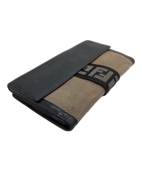 FENDI（フェンディ）FENDI (フェンディ) 長財布 ベージュ×ブラックの古着・服飾アイテム