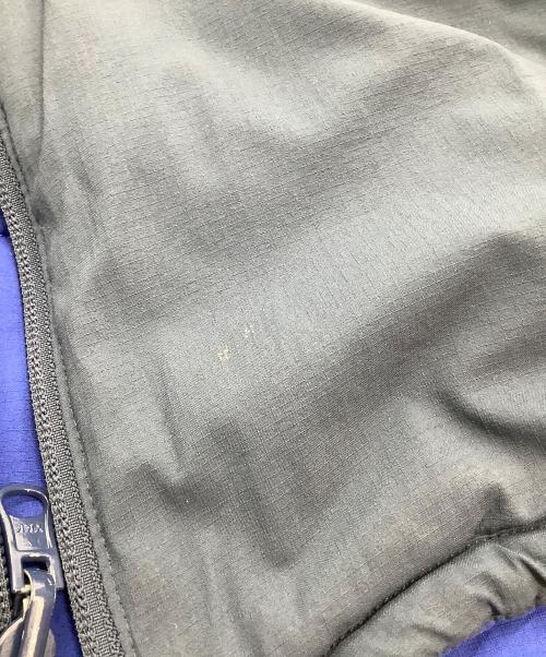 THE NORTH FACE（ザ ノース フェイス）THE NORTH FACE (ザ ノース フェイス) リバーシブルジャケット ネイビー×ブルー サイズ:Sの古着・服飾アイテム