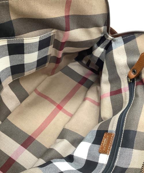 BURBERRY（バーバリー）BURBERRY (バーバリー) ハンドバッグ ブラウンの古着・服飾アイテム
