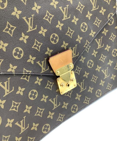 LOUIS VUITTON（ルイ ヴィトン）LOUIS VUITTON (ルイ ヴィトン) クラッチバッグ　モノグラム ブラウンの古着・服飾アイテム