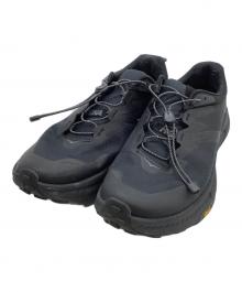 HOKAONEONE（ホカオネオネ）の古着「ランニングシューズ M TRANSPORT」｜ブラック