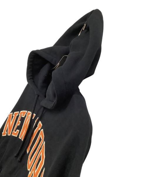 KITH（キス）KITH (キス) パーカー　ニューヨーク・ニックス ブラック サイズ:Lの古着・服飾アイテム