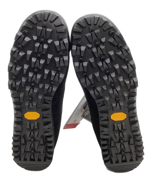 NEW BALANCE（ニューバランス）NEW BALANCE (ニューバランス) トレッキングシューズ　RAINIER ブラック サイズ:26 未使用品の古着・服飾アイテム