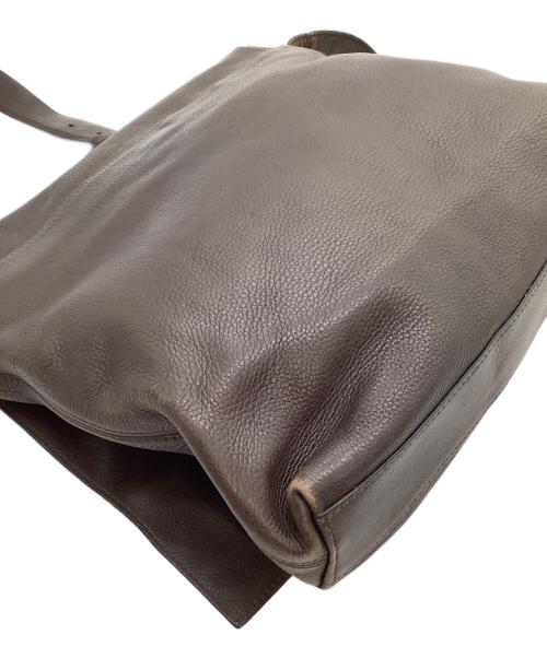 CELINE（セリーヌ）CELINE (セリーヌ) レザーメッセンジャーバッグ ブラウンの古着・服飾アイテム