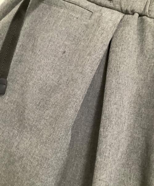 F/CE.（エフシーイー）F/CE. (エフシーイー) スラックス　	BALLOON CROPPED TROUSERS グレー サイズ:XLの古着・服飾アイテム