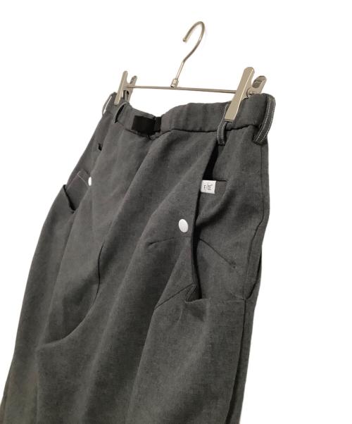 F/CE.（エフシーイー）F/CE. (エフシーイー) スラックス　	BALLOON CROPPED TROUSERS グレー サイズ:XLの古着・服飾アイテム
