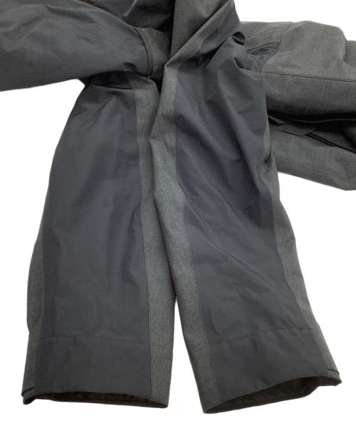WHITE MOUNTAINEERING（ホワイトマウンテ二アニング）WHITE MOUNTAINEERING (ホワイトマウンテ二アニング) マウンテンパーカー　GORE-TEX WOOL MOUNTAIN PARKA ブラック サイズ:2の古着・服飾アイテム