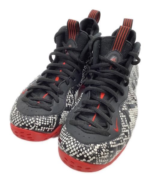 NIKE（ナイキ）NIKE (ナイキ) ミッドカットスニーカー AIR FOAMPOSITE ONE ブラック×ホワイト サイズ:28の古着・服飾アイテム