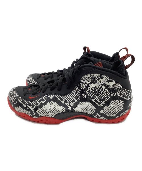 NIKE（ナイキ）NIKE (ナイキ) ミッドカットスニーカー AIR FOAMPOSITE ONE ブラック×ホワイト サイズ:28の古着・服飾アイテム