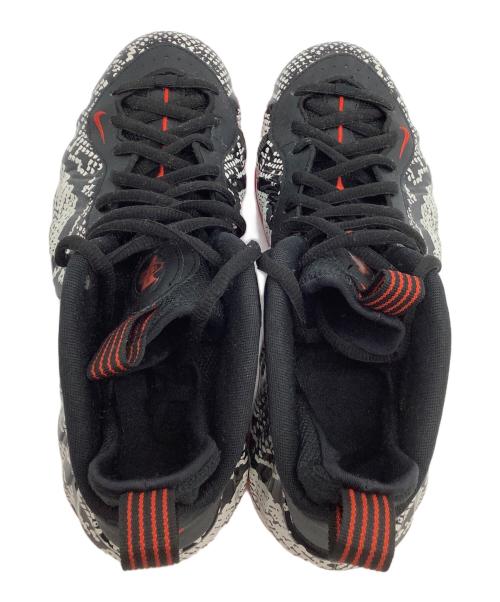 NIKE（ナイキ）NIKE (ナイキ) ミッドカットスニーカー AIR FOAMPOSITE ONE ブラック×ホワイト サイズ:28の古着・服飾アイテム