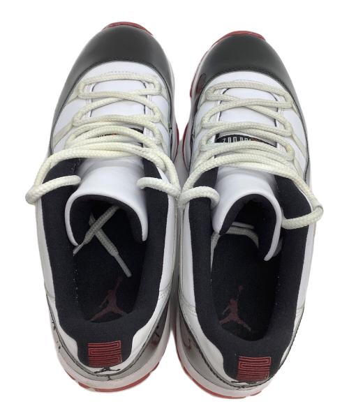 NIKE（ナイキ）NIKE (ナイキ) ローカットスニーカー　Air Jordan 11 Low ブラック×ホワイト サイズ:28の古着・服飾アイテム