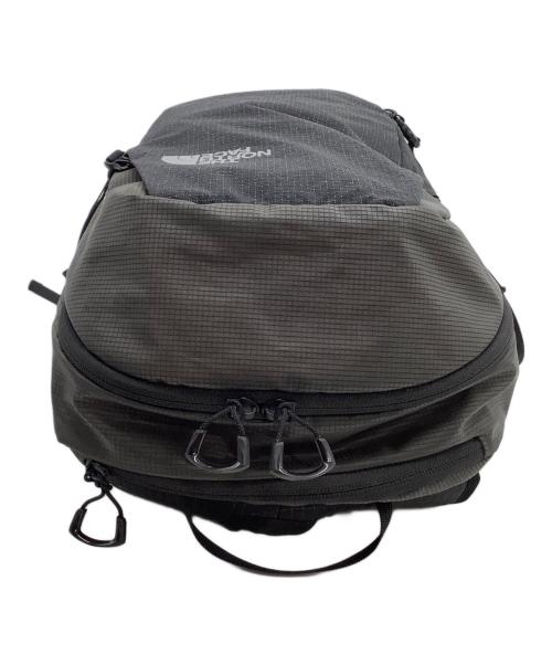 THE NORTH FACE（ザ ノース フェイス）THE NORTH FACE (ザ ノース フェイス) リュック ファクター 18/ Factor 18 ブラック×グレーの古着・服飾アイテム