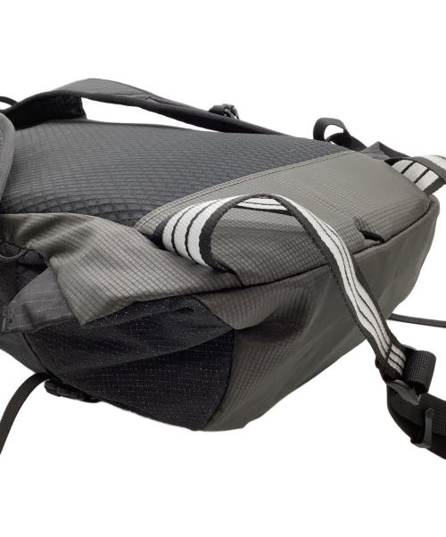THE NORTH FACE（ザ ノース フェイス）THE NORTH FACE (ザ ノース フェイス) リュック ファクター 18/ Factor 18 ブラック×グレーの古着・服飾アイテム