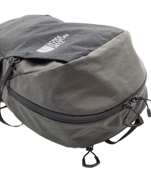 THE NORTH FACE（ザ ノース フェイス）THE NORTH FACE (ザ ノース フェイス) リュック ファクター 18/ Factor 18 ブラック×グレーの古着・服飾アイテム